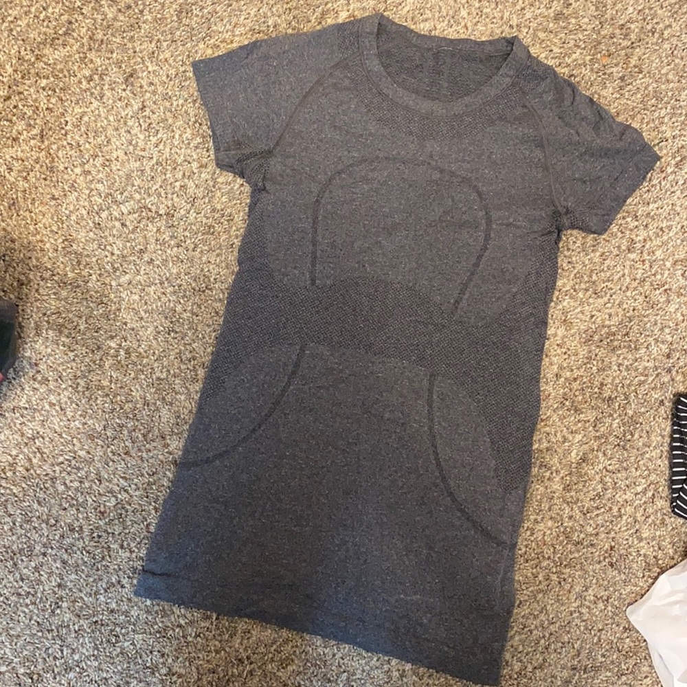 Lululemon Swiftly Tech Short Sleeve